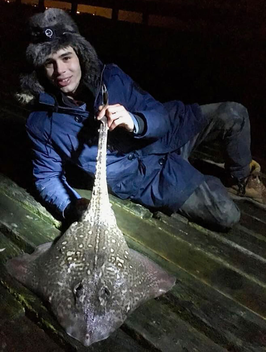 Thornback Ray Rigs Warmer Spell Keeps Thornbacks Active | Planet Sea Fishing
