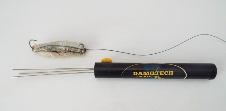 Damiltech Bait Up Fork completed bait