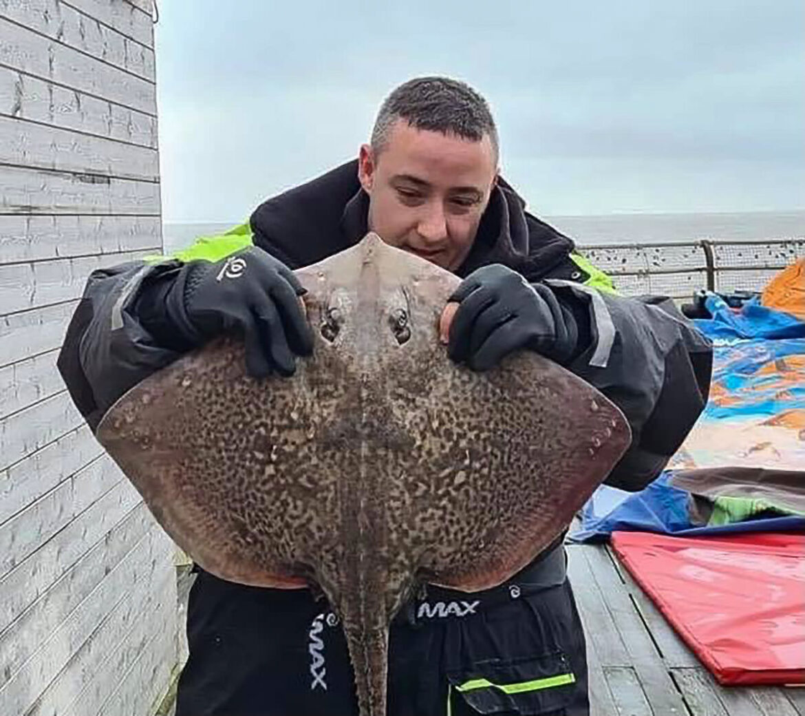 Pier member Scott Morris had fish a cast and including his new thornback ray PB in the first ten minutes