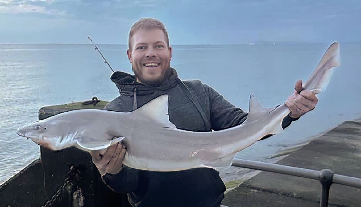 Rick Thiselton with a huge smoothhound weighing 17lb 2oz