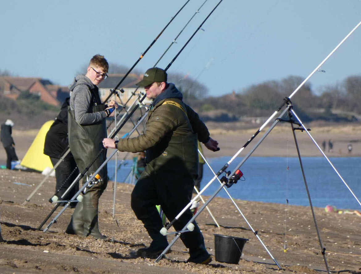 Lee Williams in third place with 8 fish for 235cm