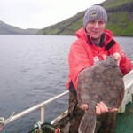 fishing-boat-faroe-islands-vestmanna-plaice-0004