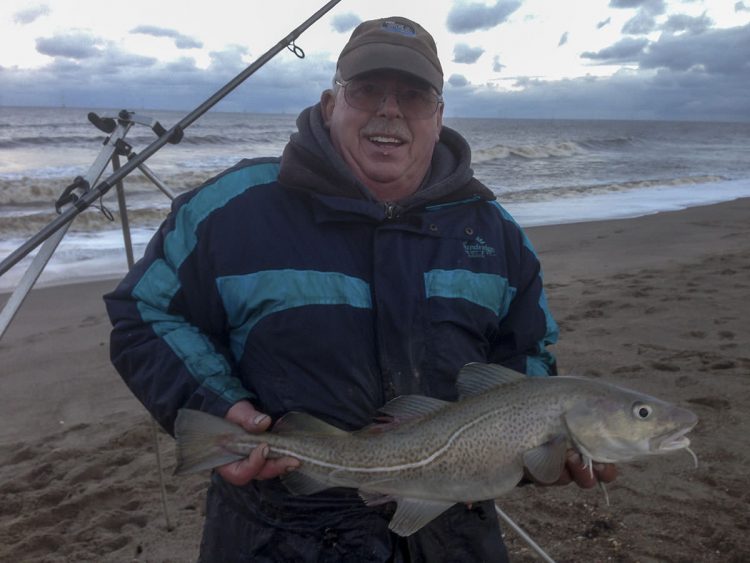 winner Dave Burr with his 6lb 5oz cod
